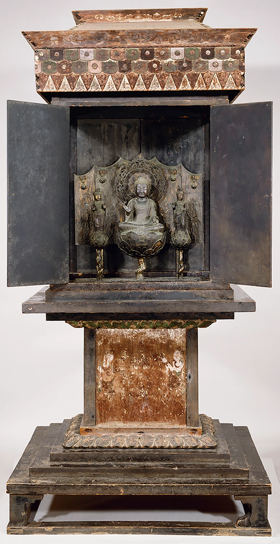 国宝 伝橘夫人念持仏厨子の写真