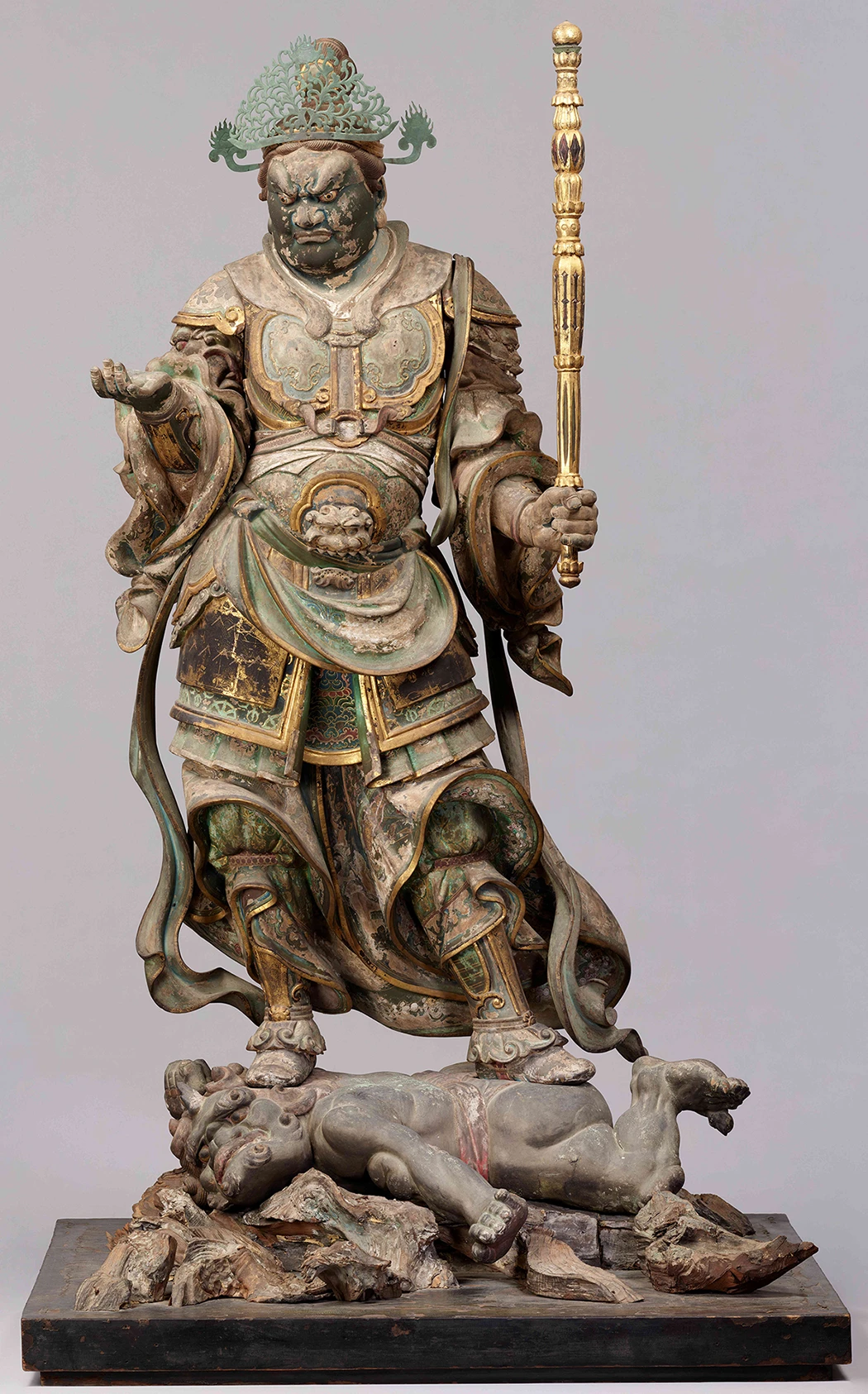 四天王立像（多聞天）